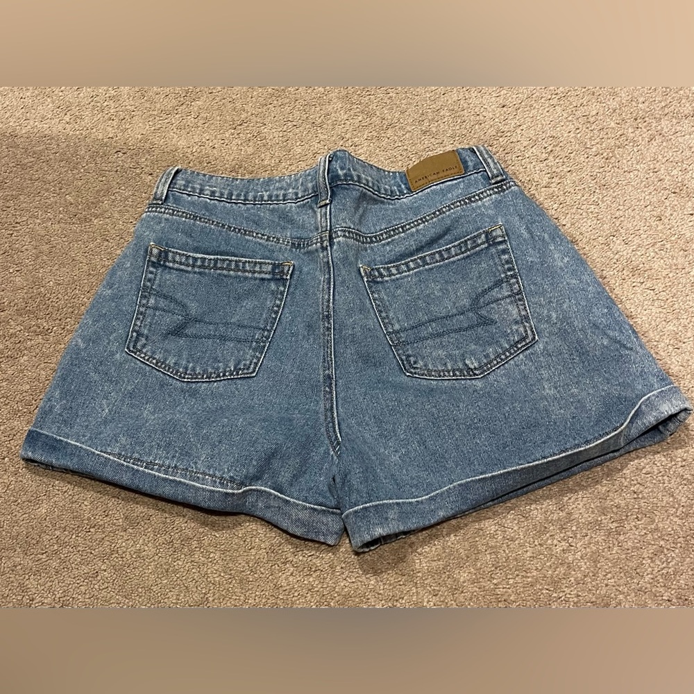 American Eagle mom shorts - Picture 2 of 4